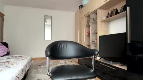 My name is Maya Lush is activeThere are legends that in this room all your wishes can come true  Private is Open online show from March 19, 3:05 pm