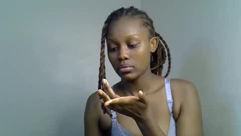 Tashy online show from November 25, 2:33 am