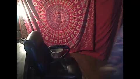 SquirtingMAMA online show from February 25, 5:41 am