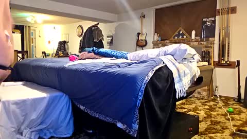 Snapshot of squirtking737 chatting on February 9, 10:43 pm Angel the Cowboy online show from February 9, 10:43 pm