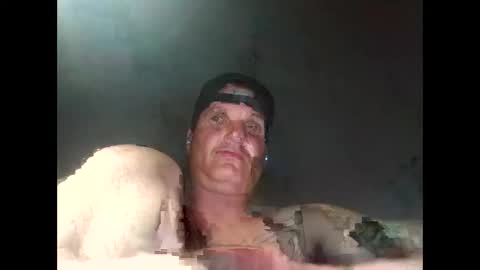 Snapshot of squirtn4mee chatting on March 6, 11:25 am Squirtn4mee online show from March 6, 11:25 am