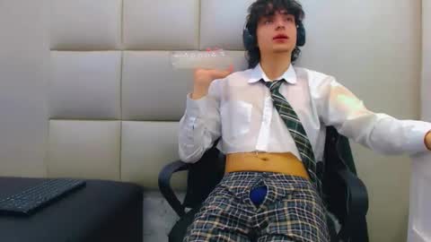 ethan online show from February 13, 1:07 pm