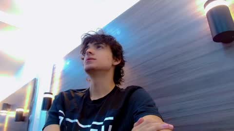Snapshot of sr_bonnyethan chatting on June 29, 12:38 pm ethan online show from June 29, 12:38 pm