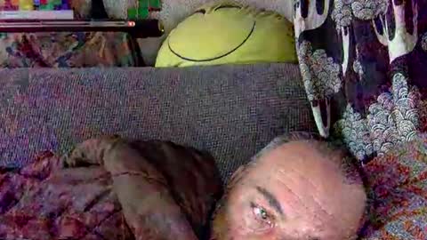 Snapshot of srekos38 chatting on December 30, 2:51 pm srekos38 online show from December 30, 2:51 pm