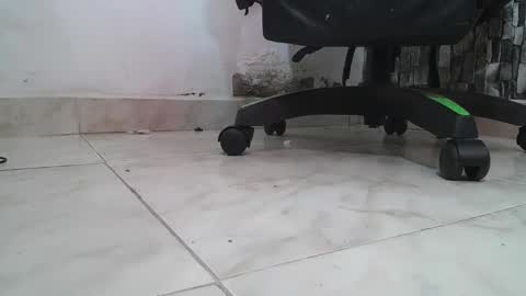 Snapshot of srfindomfeet_ chatting on May 26, 4:25 pm sr master cum its my old account online show from May 26, 4:25 pm