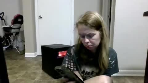 Snapshot of sriley386444137 chatting on January 23, 6:49 am sriley386444137 online show from January 23, 6:49 am