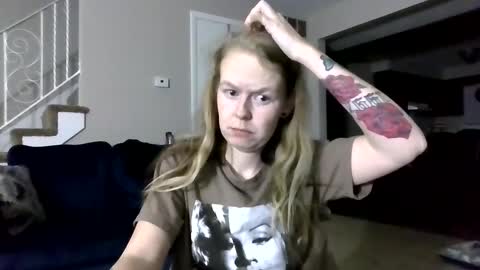 Snapshot of sriley386444137 chatting on January 30, 3:22 am sriley386444137 online show from January 30, 3:22 am