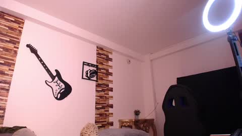 Snapshot of srta_fox chatting on January 12, 10:33 pm Srta. Fox online show from January 12, 10:33 pm