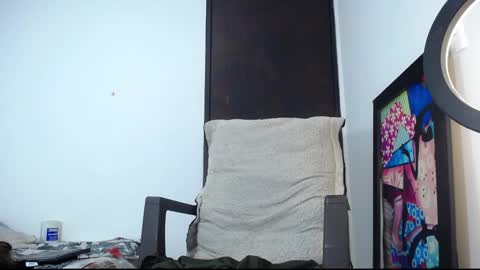 Snapshot of srta_fox chatting on October 4, 8:12 am Srta. Fox online show from October 4, 8:12 am