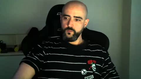 Snapshot of srtramposo chatting on March 2, 4:53 pm srtramposo online show from March 2, 4:53 pm