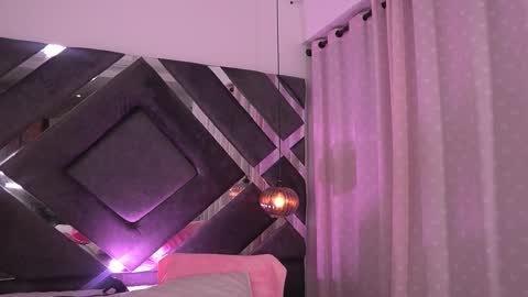 Snapshot of ss_samantha chatting on October 14, 7:25 pm samantha online show from October 14, 7:25 pm