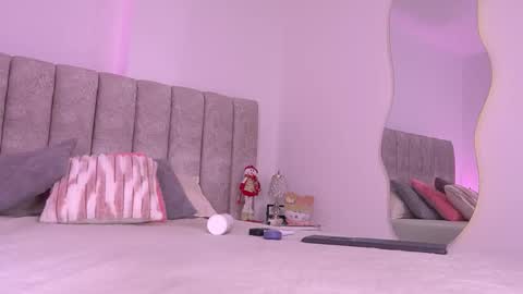 Snapshot of ss_samantha chatting on December 13, 7:53 pm samantha online show from December 13, 7:53 pm