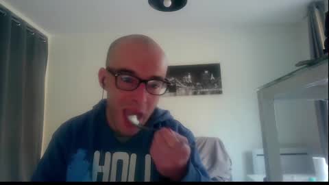 ssenzo online show from December 26, 8:39 am