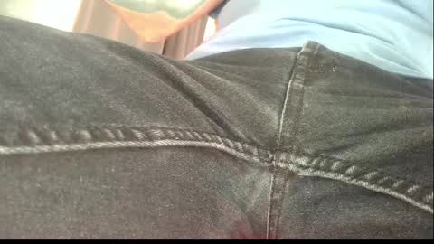 ssenzo online show from April 8, 3:45 pm