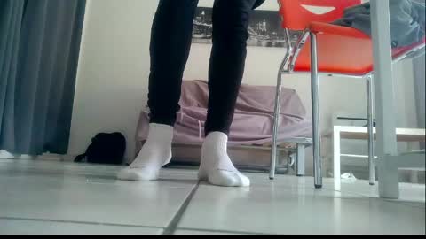 ssenzo online show from April 14, 9:26 am