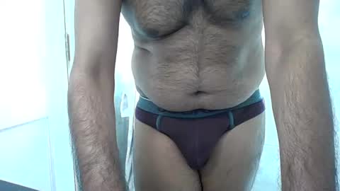 Snapshot of sslave_4_youu chatting on February 7, 5:31 am slave online show from February 7, 5:31 am