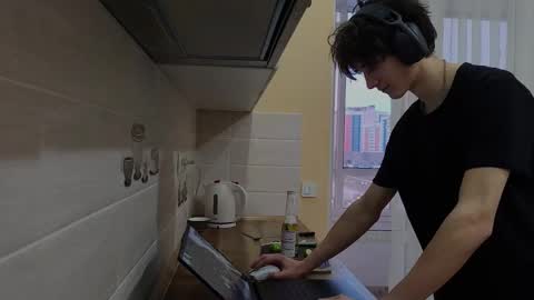 sssololeveling online show from January 8, 11:23 am