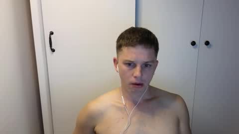 st1vemaster01 online show from September 30, 3:50 pm