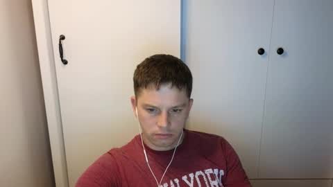 st1vemaster01 online show from October 8, 4:15 pm