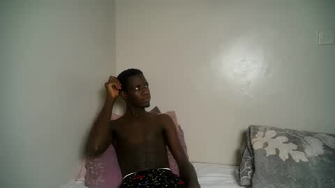 staarboyz online show from February 2, 6:04 am