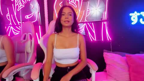 Snapshot of staarlightt chatting on November 17, 10:04 pm staarlightt online show from November 17, 10:04 pm