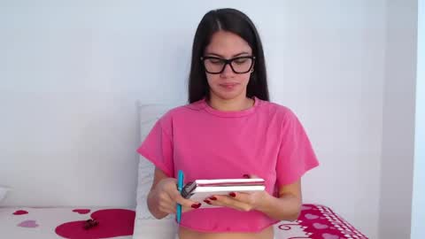 stacey_taylor7 online show from April 9, 11:59 am