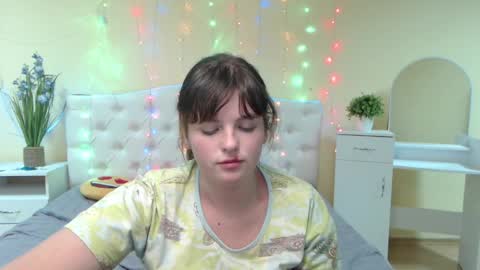 Stacey online show from January 22, 4:44 pm
