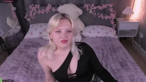Stacy allenn online show from May 11, 4:04 pm