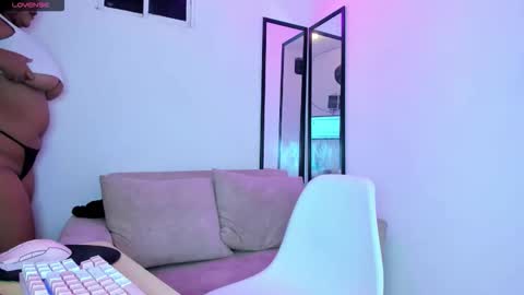 STACY online show from April 7, 8:31 pm