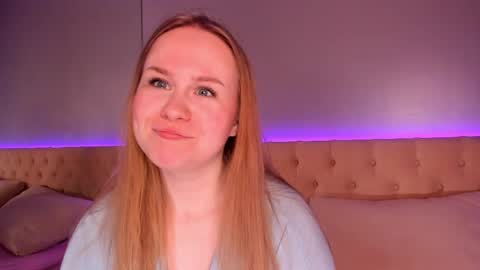 Snapshot of stacy_moorexx chatting on May 4, 8:27 pm STACY online show from May 4, 8:27 pm