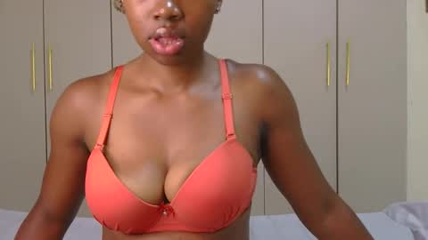 stacy_queenl online show from January 18, 1:26 pm