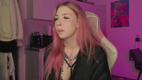 Stacy online show from September 17, 5:58 pm