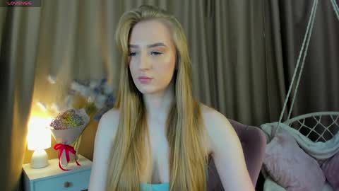 Stacy Mon Tue Wed Thu Fri Sun GMT GMT 3 1000am - 0400pm  online show from April 8, 9:31 am