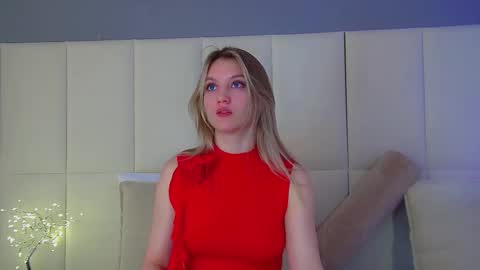 StacyEvances online show from February 18, 6:31 am