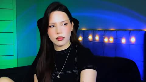 Snapshot of stacygonzales_ chatting on December 12, 7:30 am Bye bye dear See you on December 3st  online show from December 12, 7:30 am