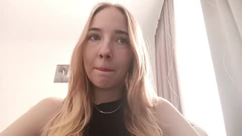 Mila online show from March 1, 8:05 am