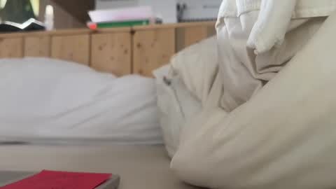 Snapshot of staernstar chatting on September 19, 7:10 am staernstar online show from September 19, 7:10 am