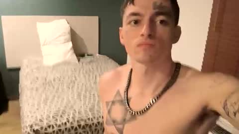 Snapshot of staightupdownbad chatting on November 14, 4:33 am Straightupdownbad online show from November 14, 4:33 am