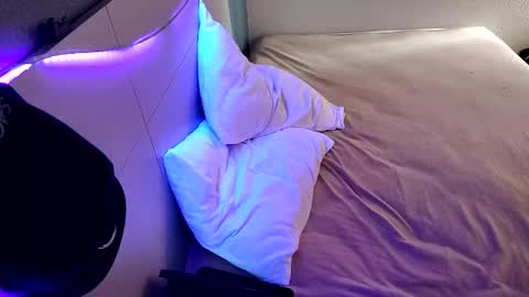 Snapshot of staightupdownbad chatting on November 23, 6:30 pm Straightupdownbad online show from November 23, 6:30 pm