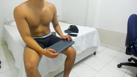 stand_boy01 online show from November 16, 12:38 am