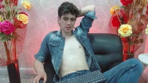 star_boyx online show from March 6, 12:00 am