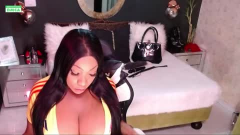 Snapshot of starhappy chatting on June 5, 1:56 am Welcome Im VICTORIA Your love is my passion activate my love and moaning with your tips and enjoy with me online show from June 5, 1:56 am