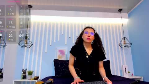 Stark Jones online show from October 30, 12:17 pm