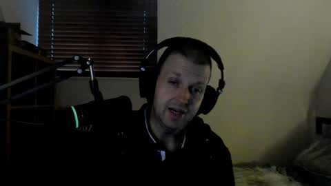 Snapshot of starlight1987 chatting on December 10, 8:08 am Adam online show from December 10, 8:08 am