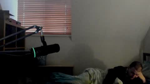 Snapshot of starlight1987 chatting on December 10, 11:11 am Adam online show from December 10, 11:11 am