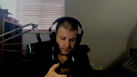 Snapshot of starlight1987 chatting on December 16, 12:06 pm Adam online show from December 16, 12:06 pm