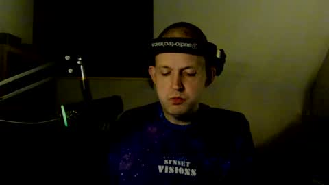 Snapshot of starlight1987 chatting on January 16, 5:00 am Adam online show from January 16, 5:00 am