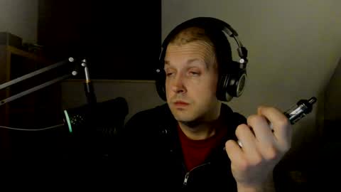 Snapshot of starlight1987 chatting on January 28, 7:11 am Adam online show from January 28, 7:11 am