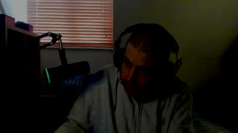 Snapshot of starlight1987 chatting on February 15, 12:22 pm Adam online show from February 15, 12:22 pm