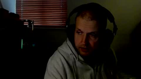 Snapshot of starlight1987 chatting on February 15, 3:28 pm Adam online show from February 15, 3:28 pm